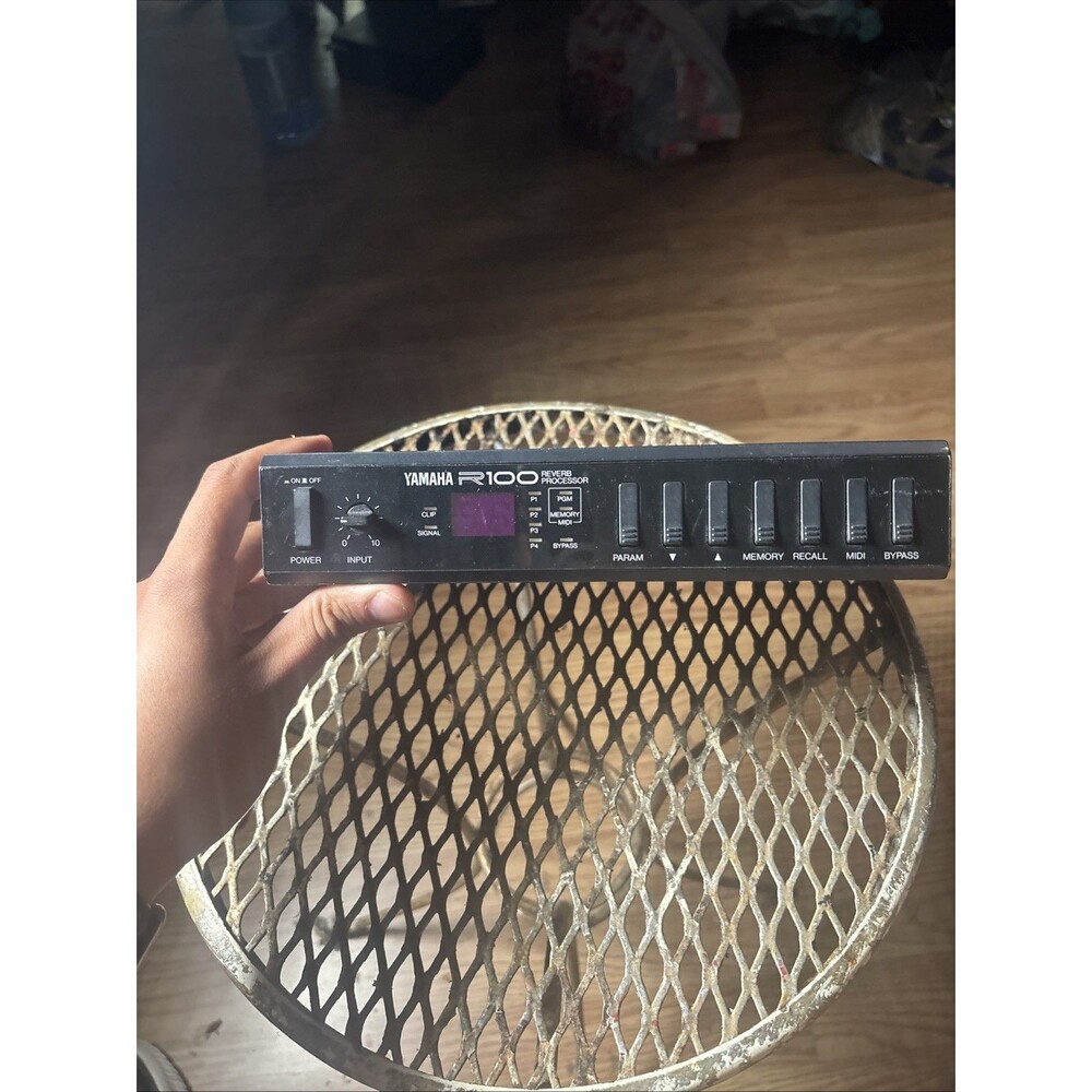 Yamaha R100 Reverb Processor Multi-FX Delay Echo Made in Japan no Power Supply